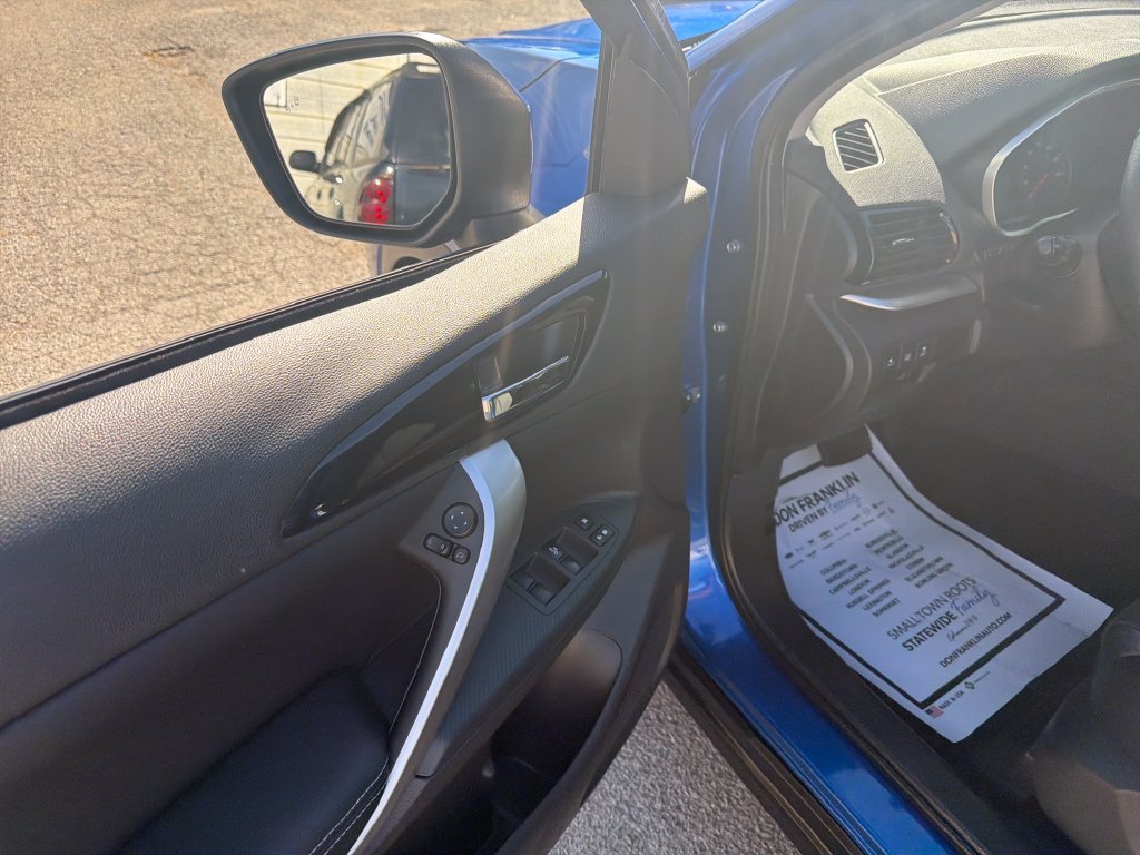 Used 2026 Blue Mitsubishi SE image 11