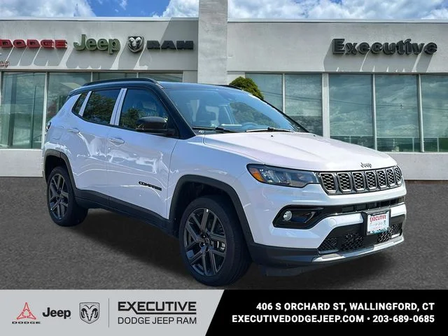 New 2026 Bright White Clear-Coat Exterior Paint Jeep Limited image 2