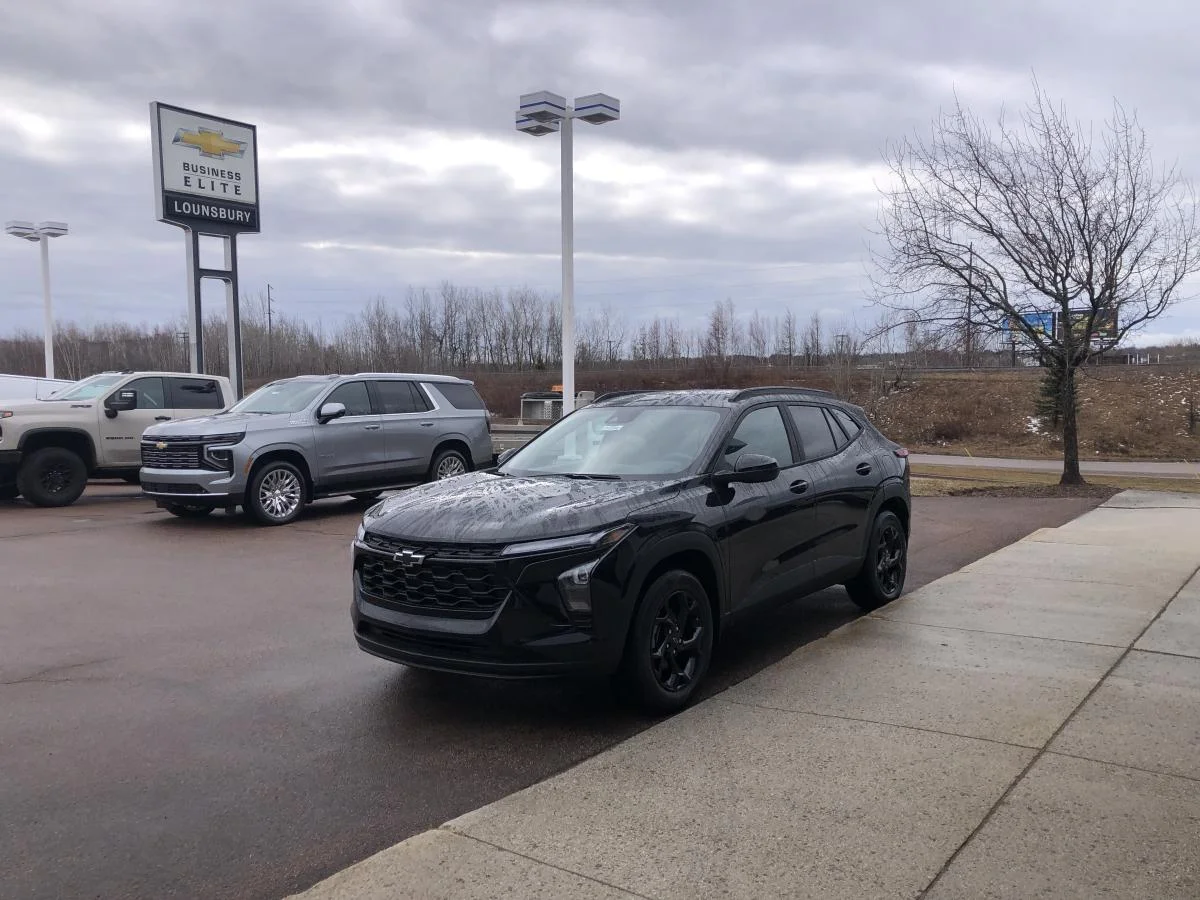New 2026 Black Chevrolet Fwd 4dr Lt image 4