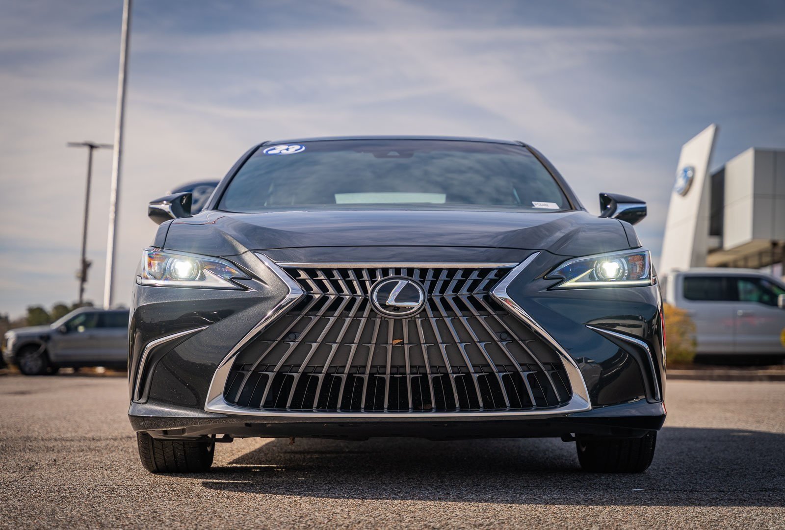 2023 Lexus ES