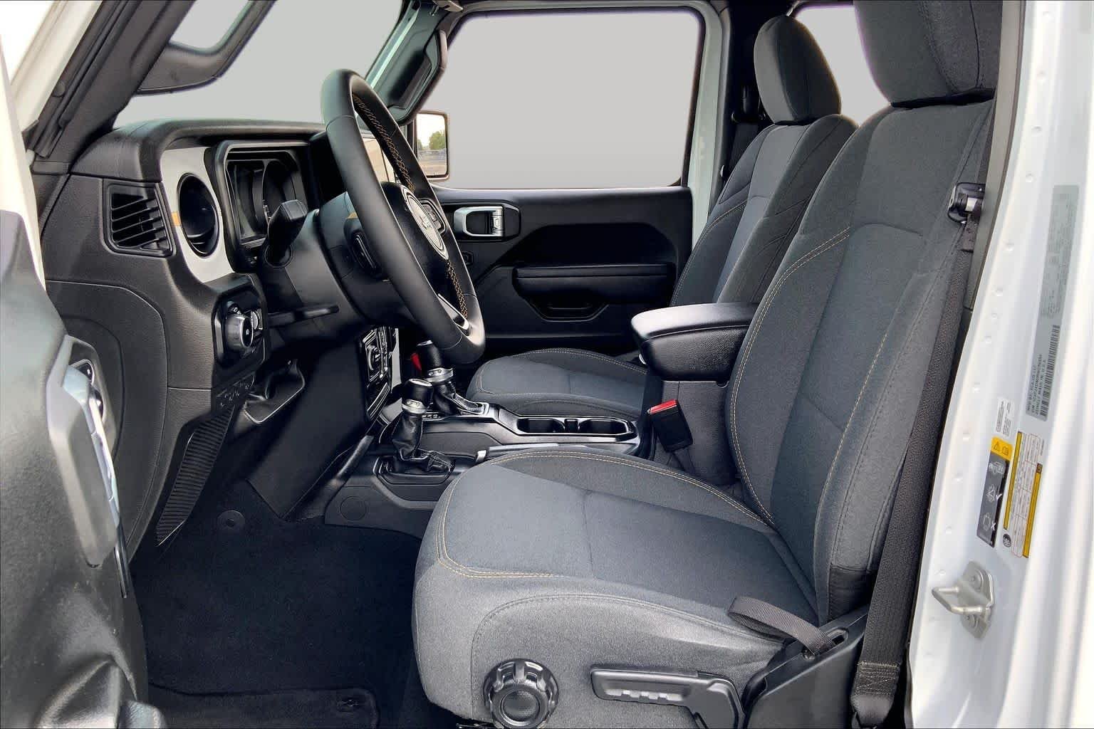 Used 2024 Bright White Clearcoat Jeep Sport S image 10