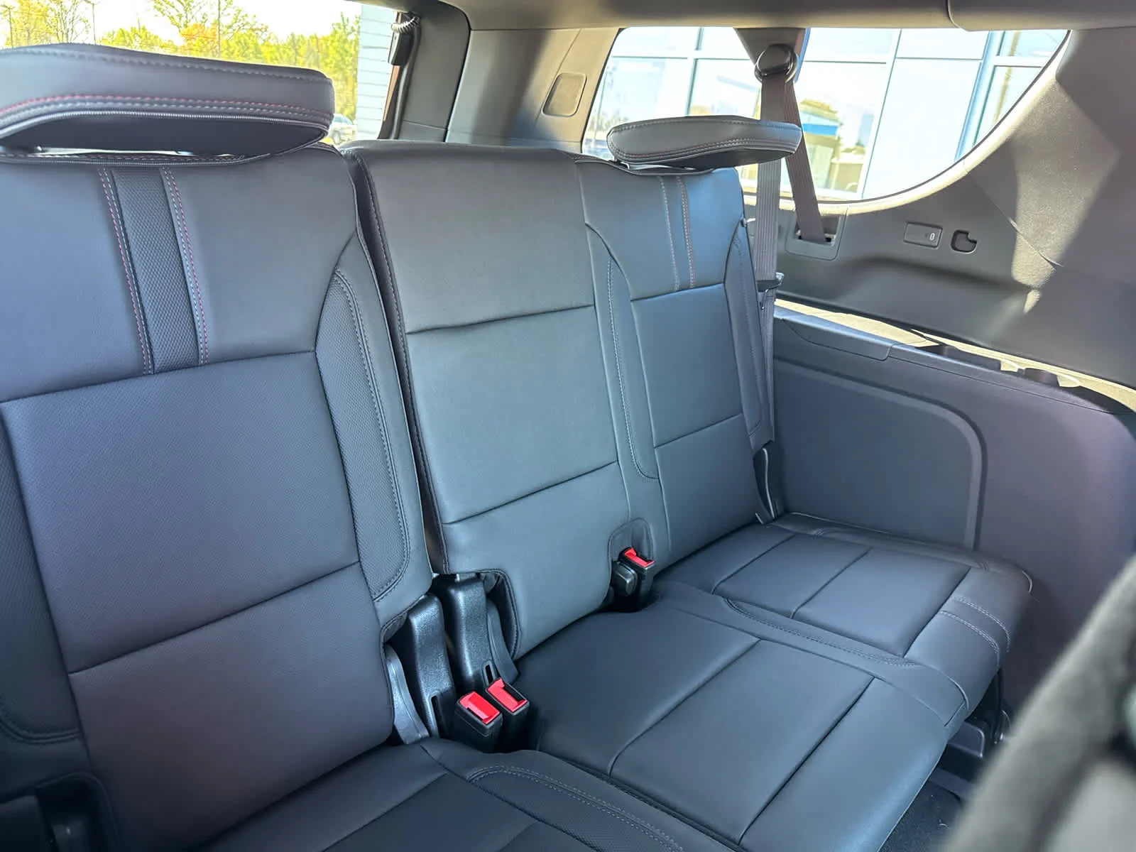 2027 Chevrolet Suburban RST - Photo 6