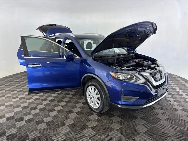 Used 2020 Blue Nissan SV image 12