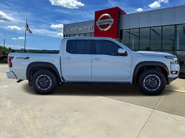New 2026 White Nissan PRO-X image 3