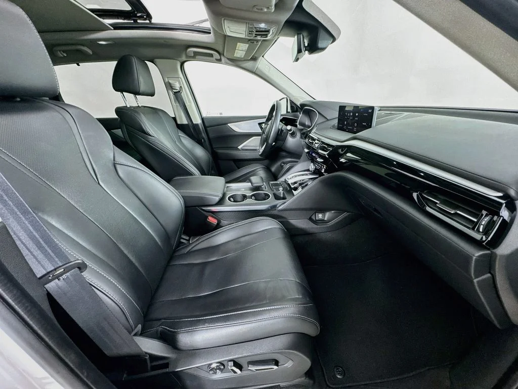 Used 2023  Acura Technology image 38