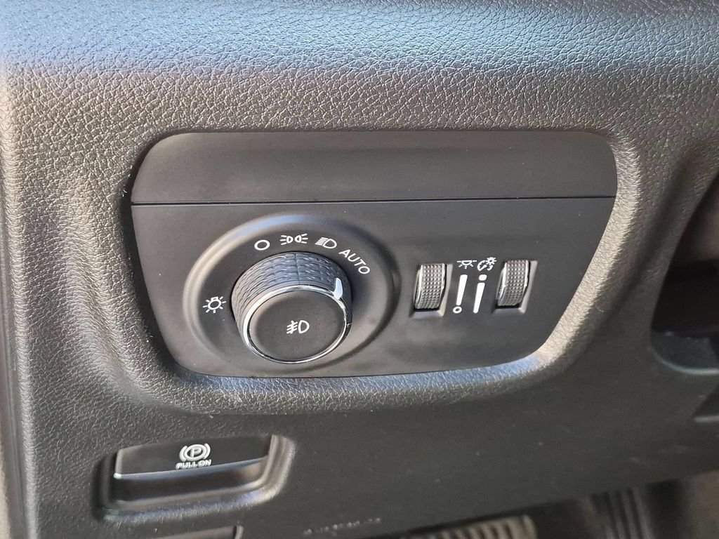 Used 2025 Gray Jeep Limited image 15