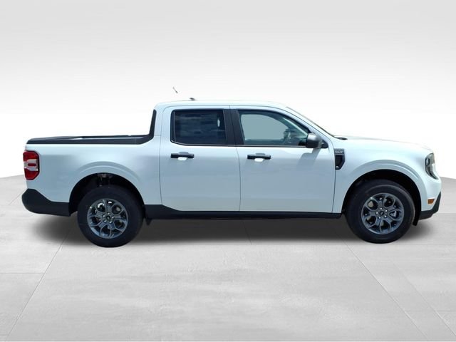 New 2026 Oxford White Ford XLT image 13
