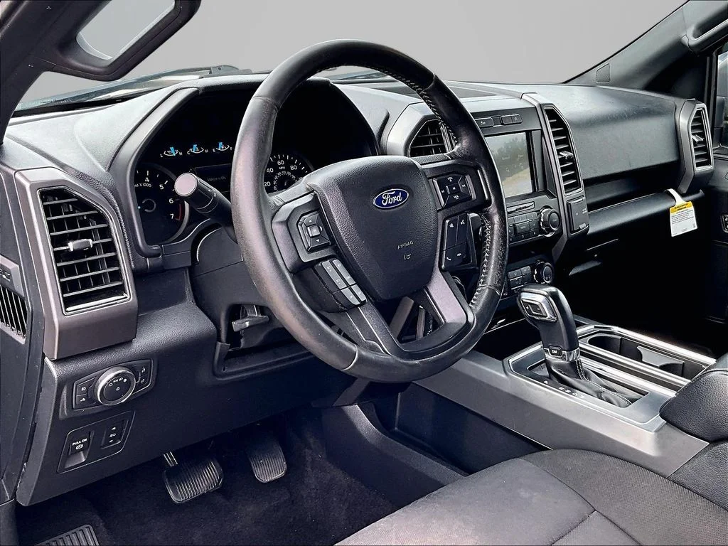 Used 2020 Gray Ford XLT image 15