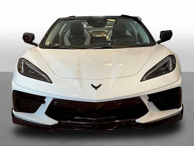 Used 2024 White Chevrolet Stingray image 2