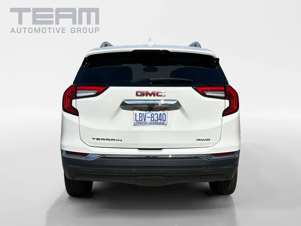 Used 2024 Summit White GMC SLT image 6