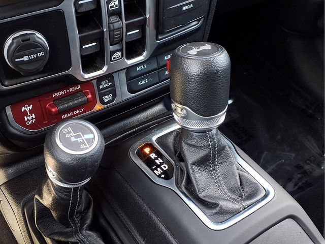Used 2025  Jeep Rubicon image 8
