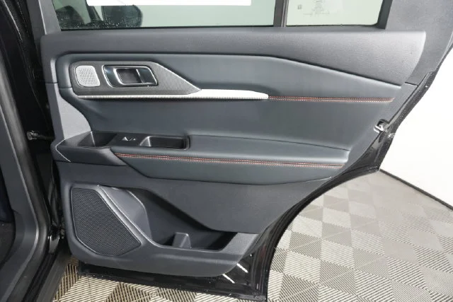 New 2027 Agate Black Metallic Ford ST image 32