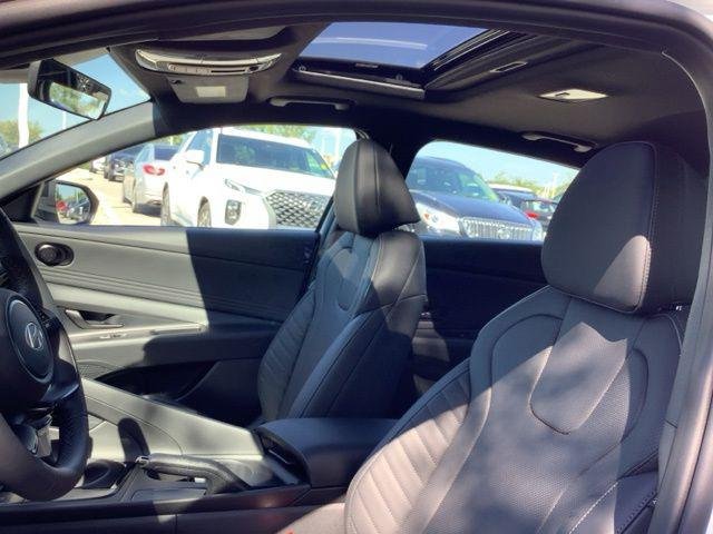 New 2026 White Hyundai SEL Sport image 15