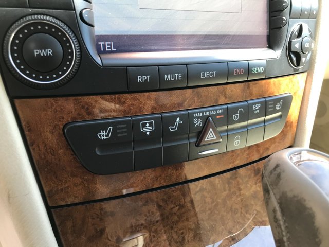 Used 2006 Black Mercedes-Benz 3.5L image 21