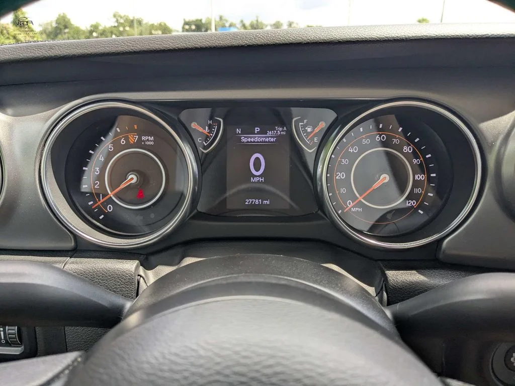 Used 2023 Red Jeep Sport image 25
