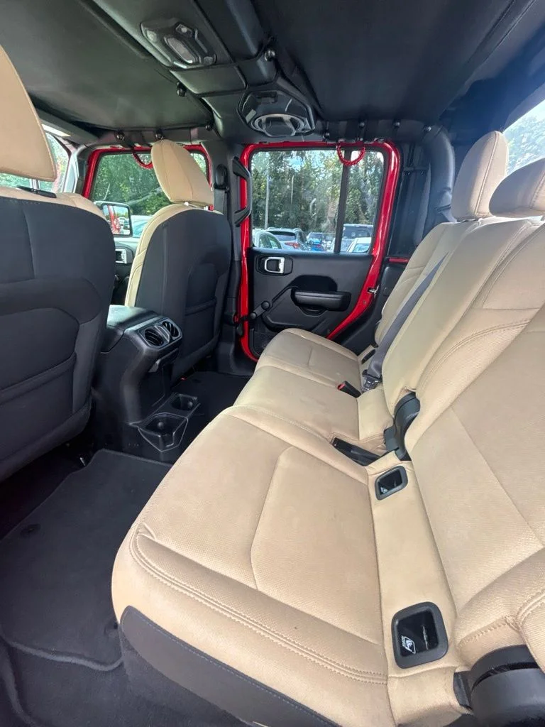 Used 2020 Red Jeep Sport image 17