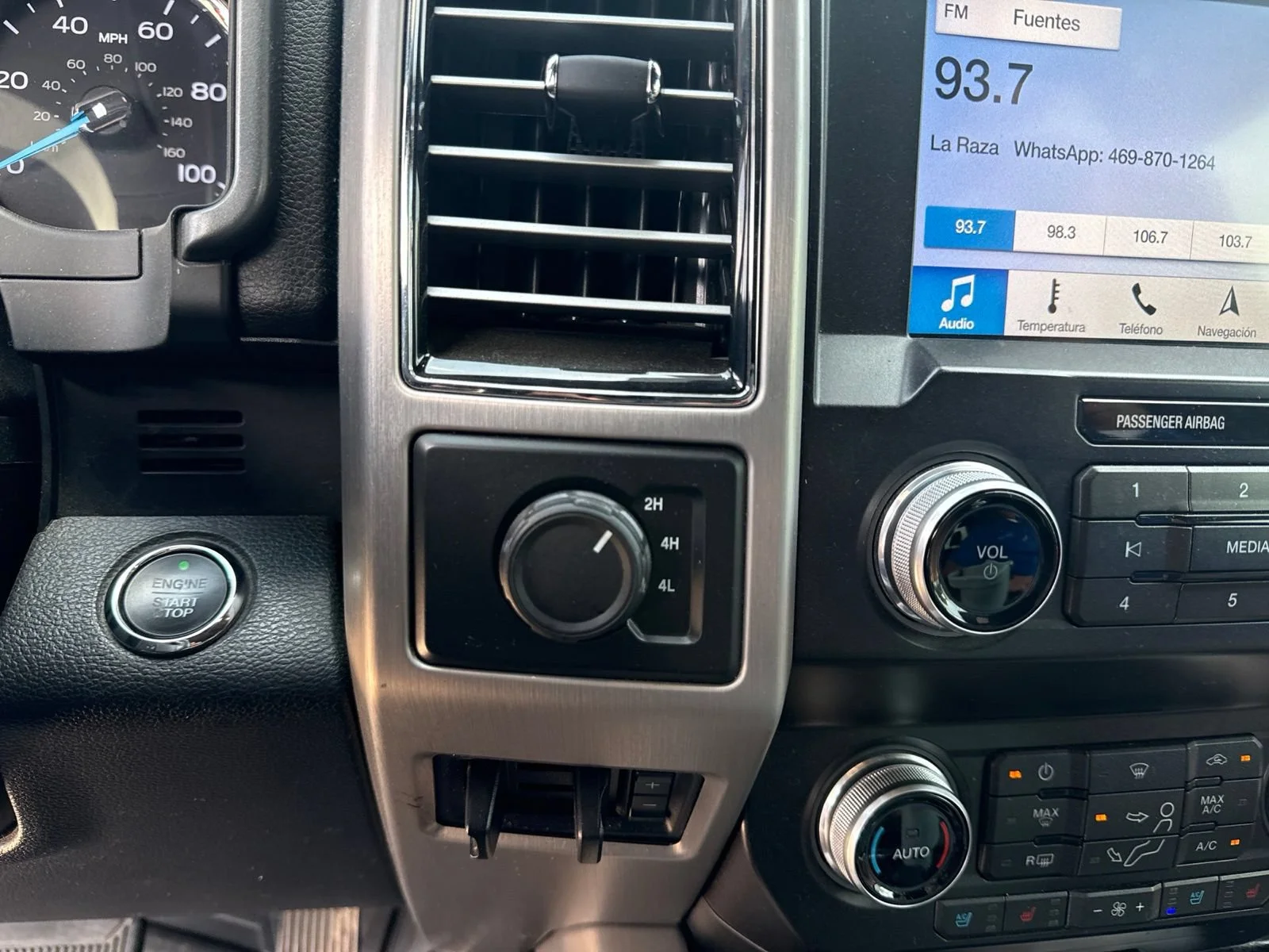 Used 2019 Black Ford Platinum image 28