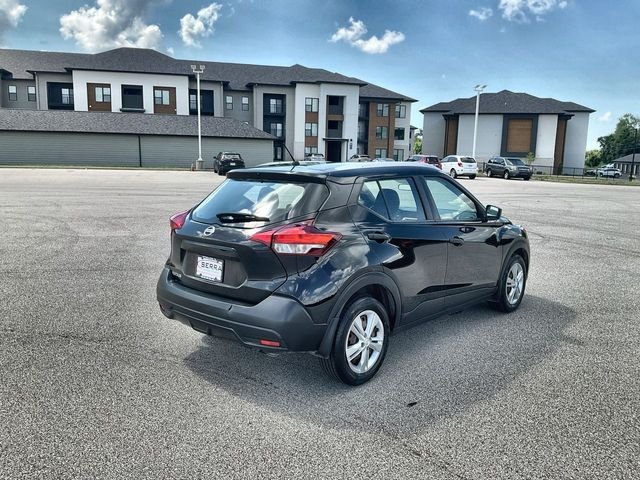 Used 2018 Super Black Nissan S image 14