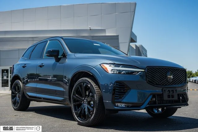 2026 Volvo XC60 B5 Ultra Black Edition Theme AWD's photo