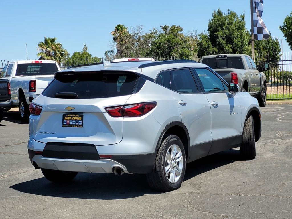 Used 2021 Silver Chevrolet LT image 4