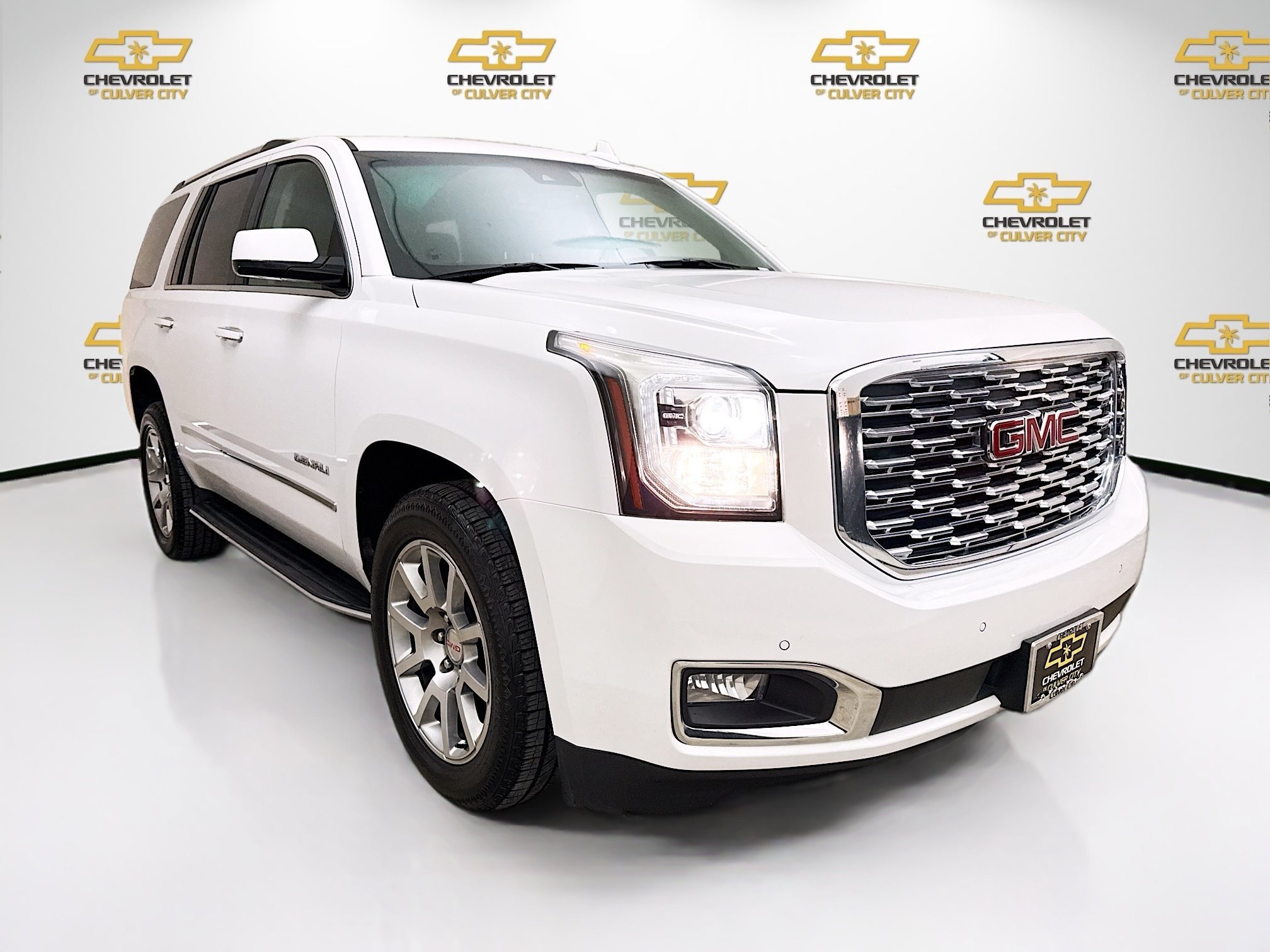 2019 GMC Yukon 4WD Denali's photo