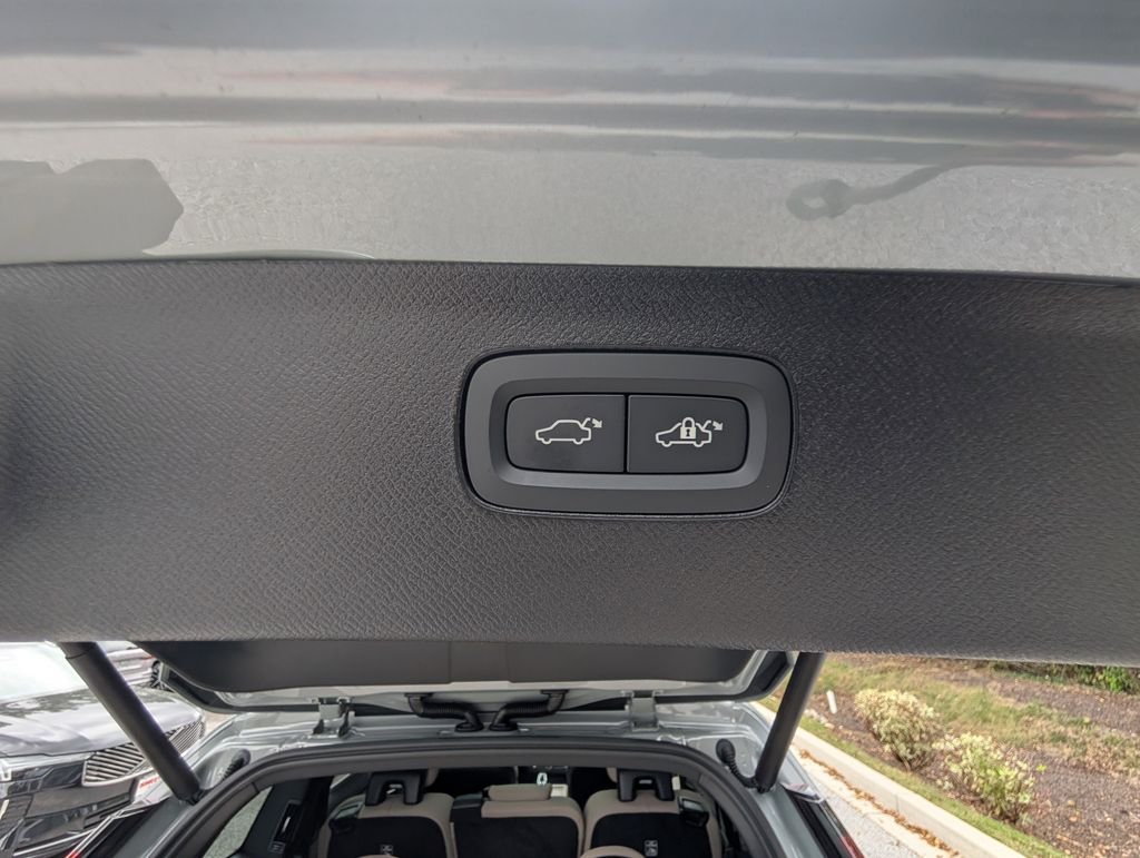2026 Volvo XC90 Plus - Photo 7