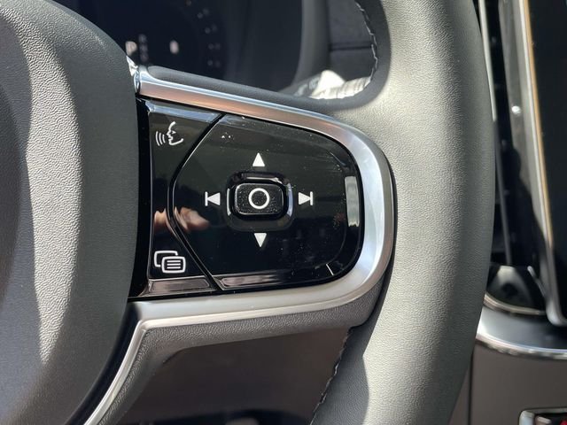 New 2027  Volvo  image 37