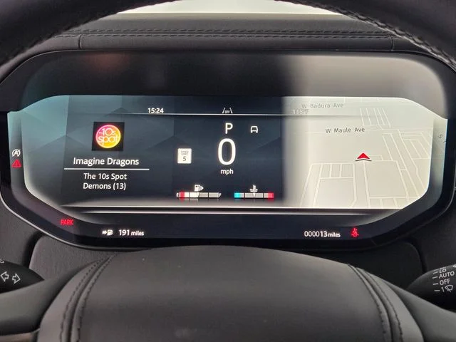 New 2026 Eiger Grey Land Rover SE image 27