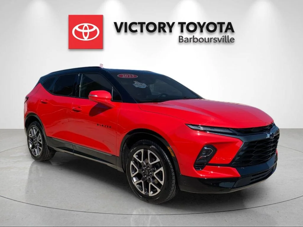 Used 2023 Red Chevrolet RS image 5