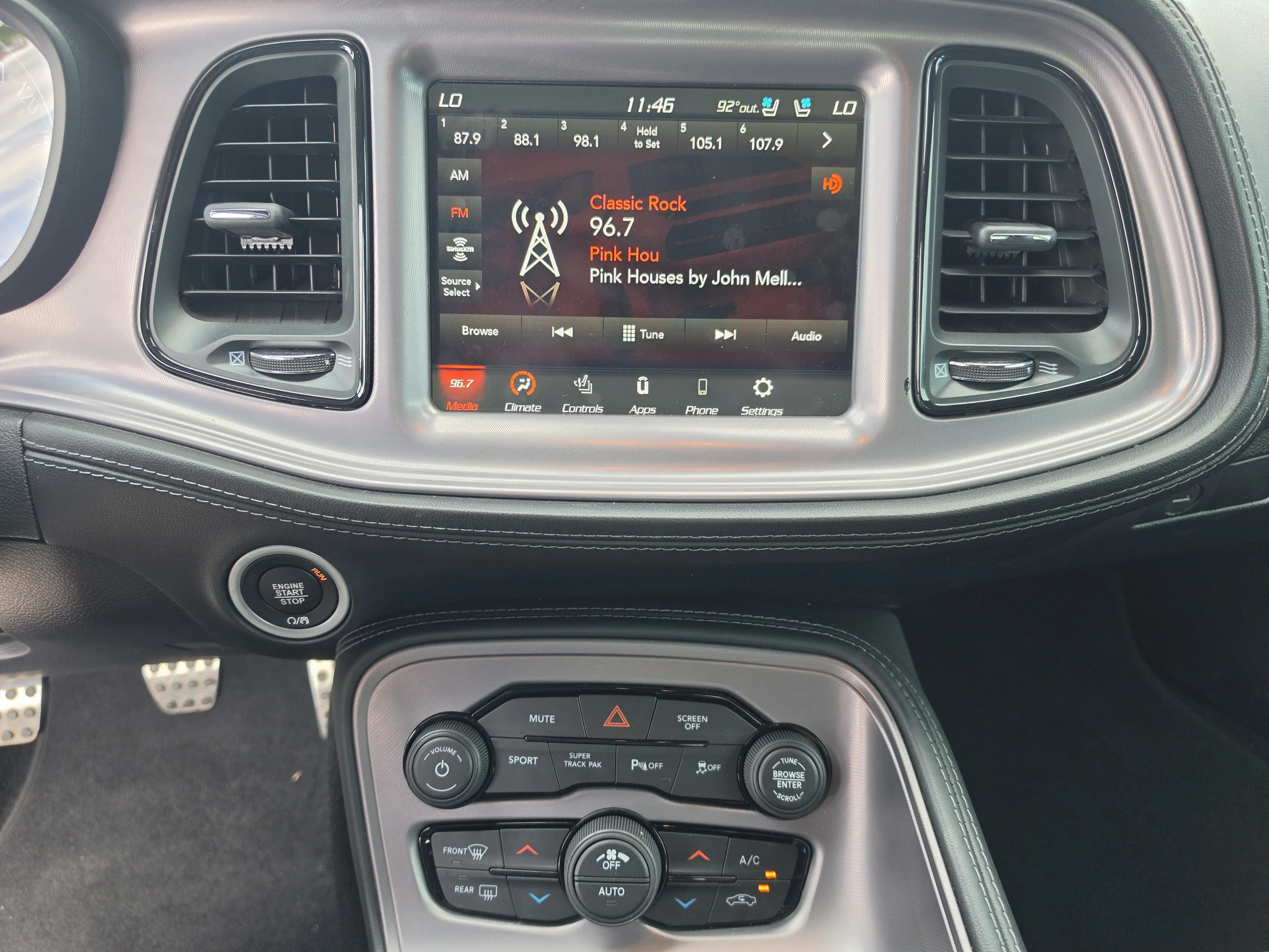 Used 2023 Granite Pearlcoat Dodge R/T image 26