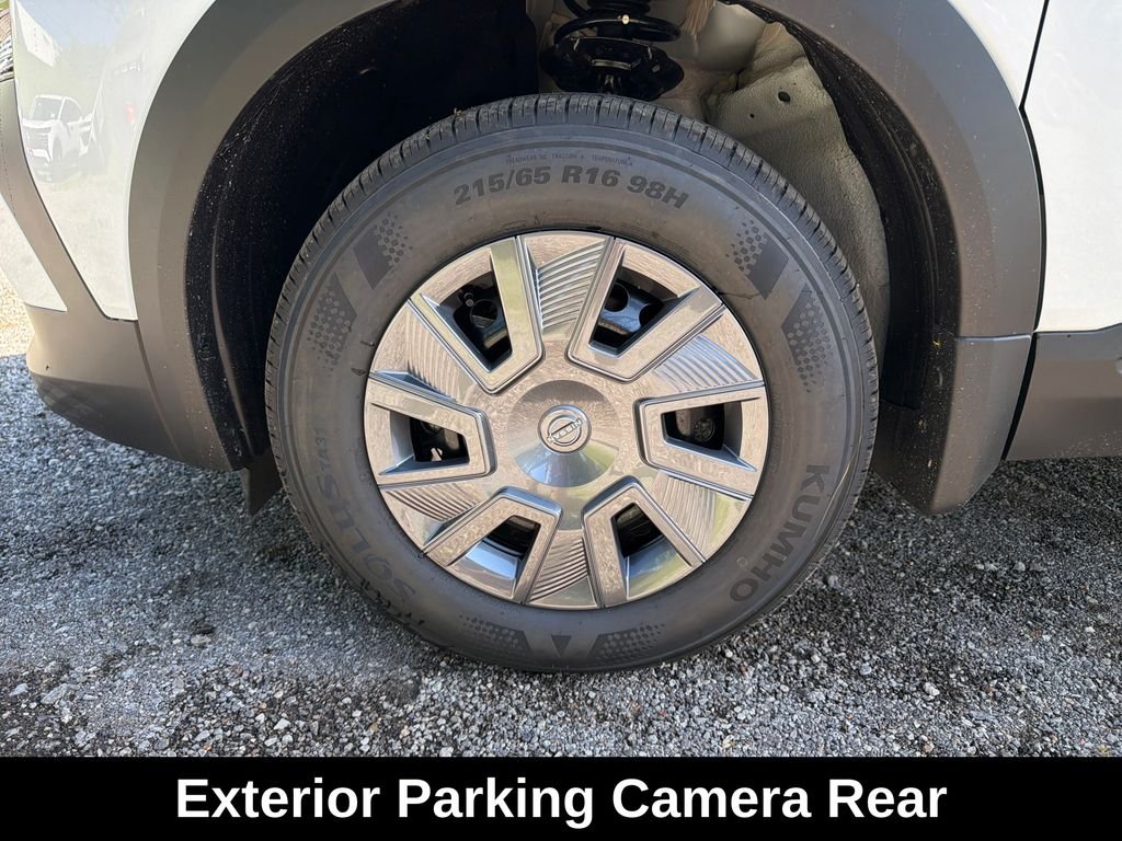 Used 2026 White Nissan S image 32