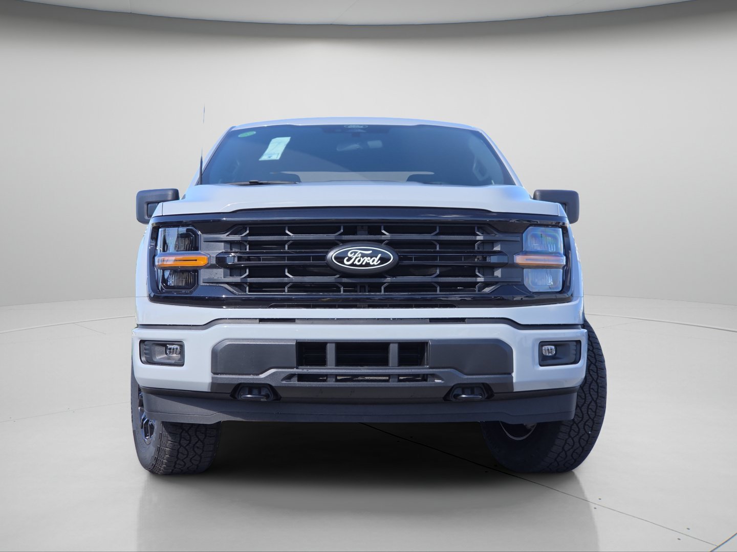 New 2026 Avalanche Ford XLT image 3