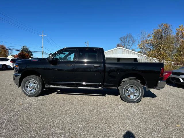 New 2026 Diamond Black Crystal Pearl-Coat Exterior Paint RAM Tradesman image 6