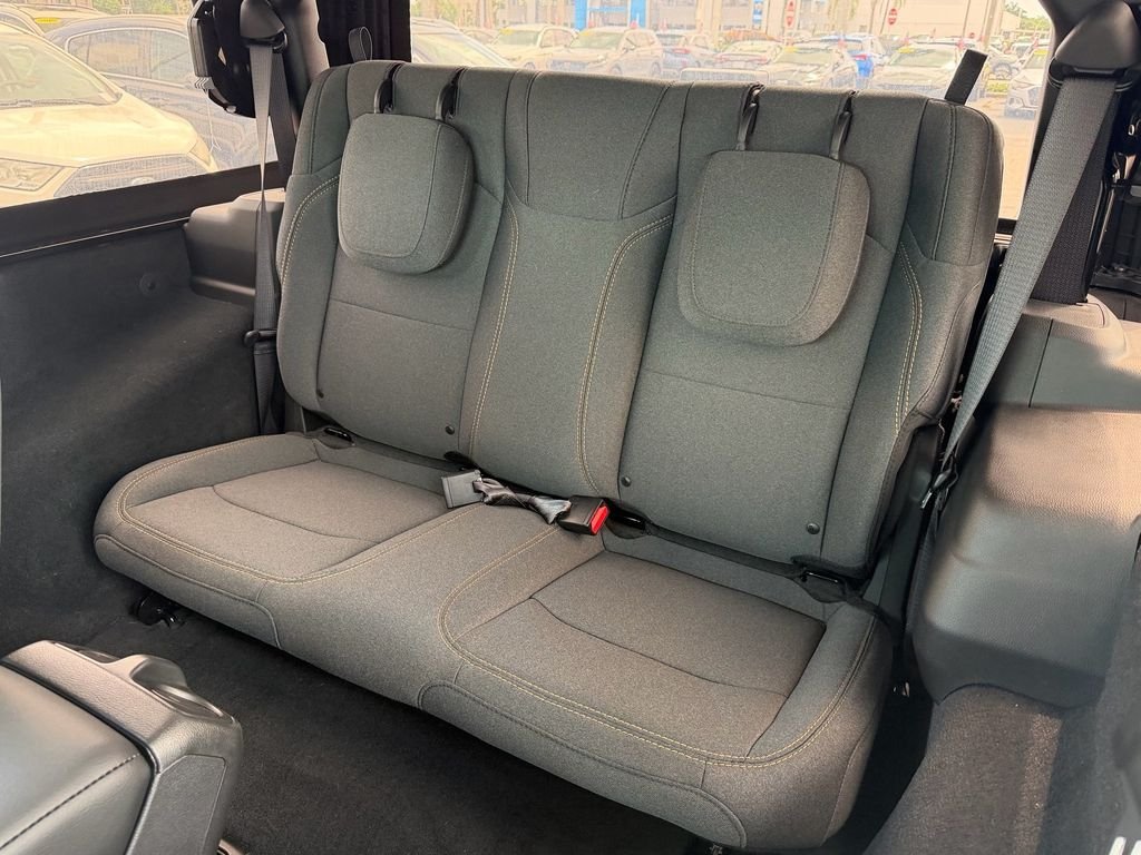 Used 2024 Black Jeep Sport S image 11