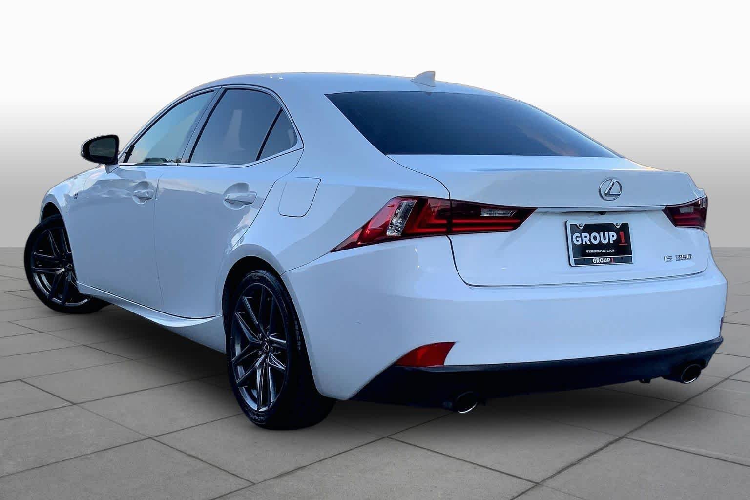 Used 2014 Ultra White Lexus  image 11