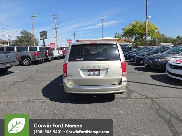 Used 2013 Beige Dodge SE image 10