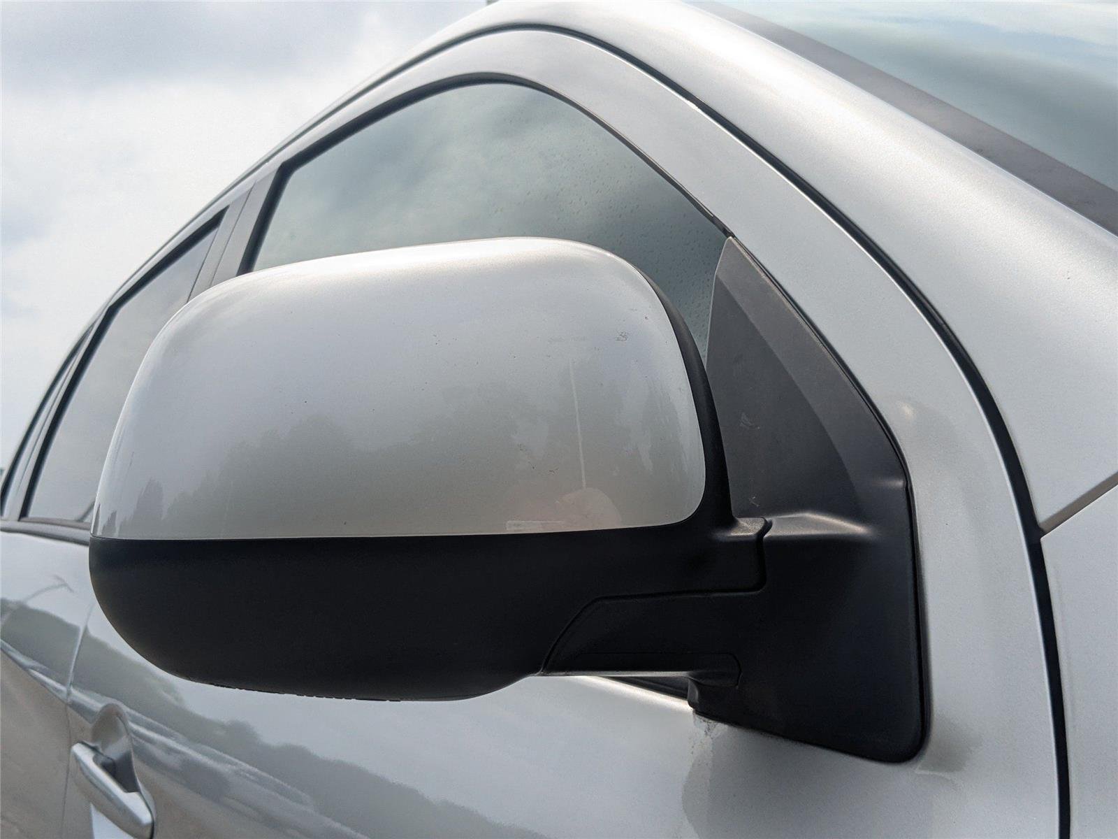 Used 2025  Mitsubishi S image 11