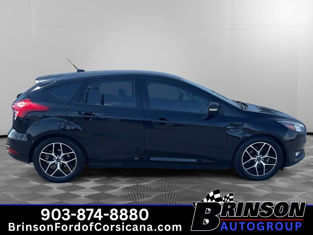 Used 2018 Shadow Black Ford SEL image 8
