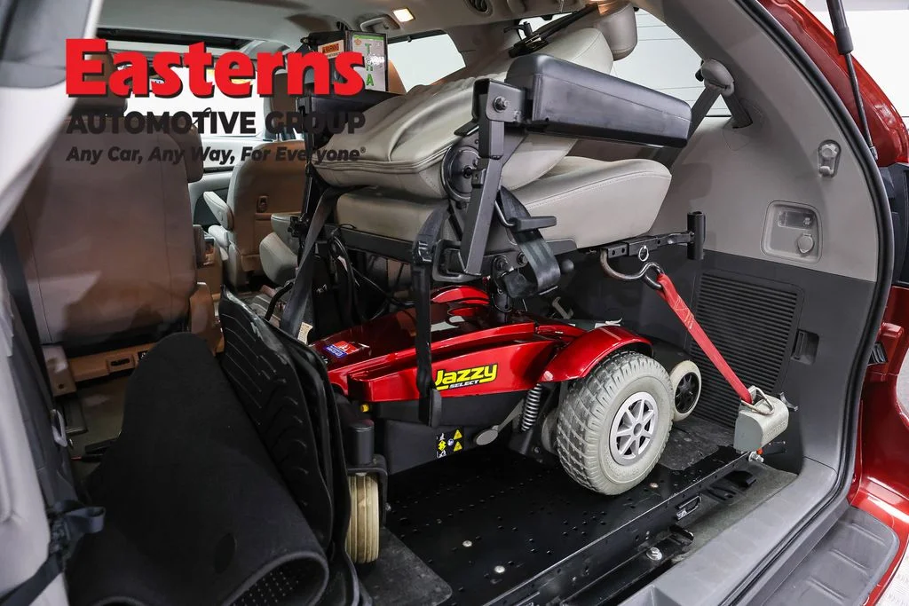 Used 2019 Red Toyota XLE image 22