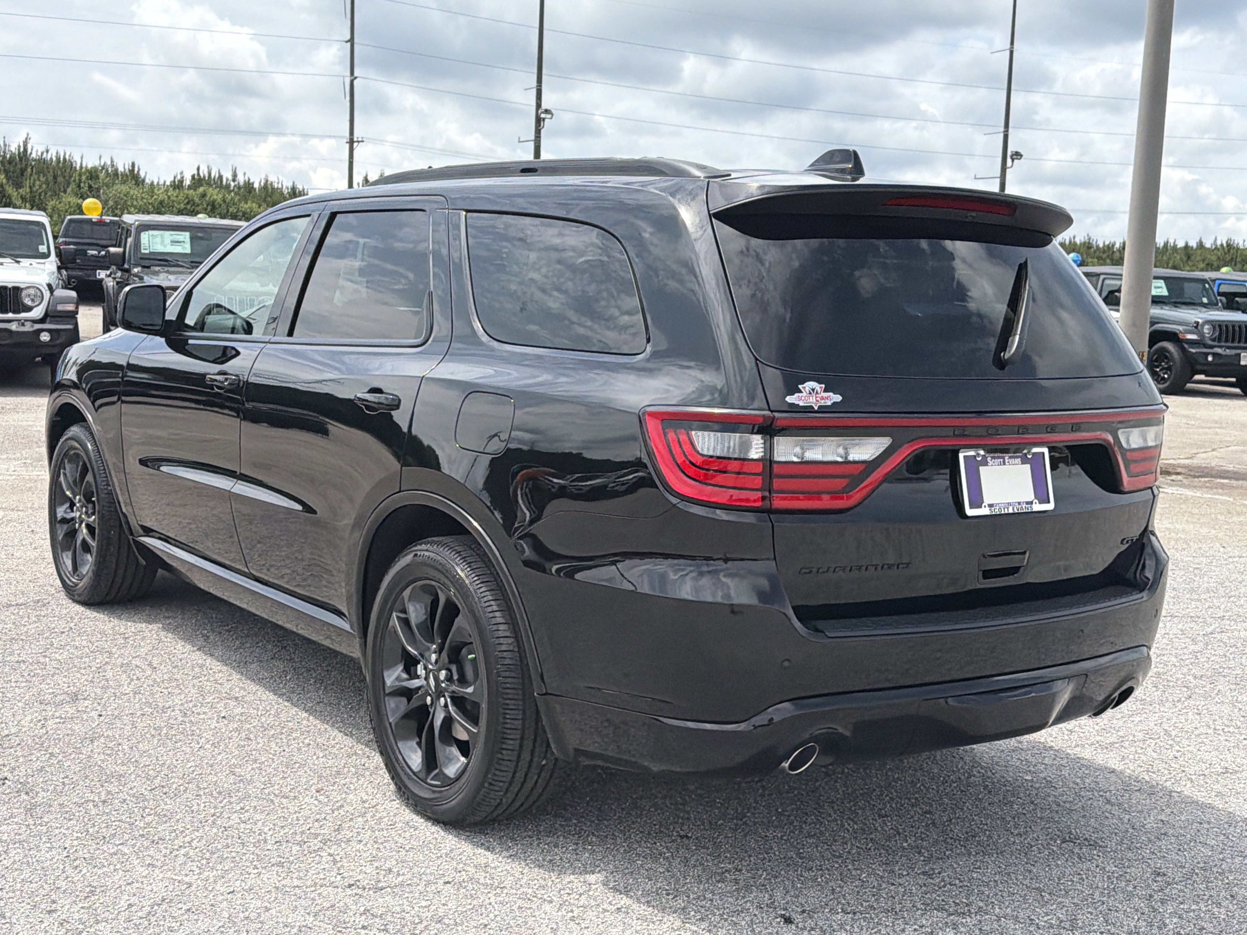New 2026 Diamond Black Clear-Coat Exterior Paint Dodge GT image 7