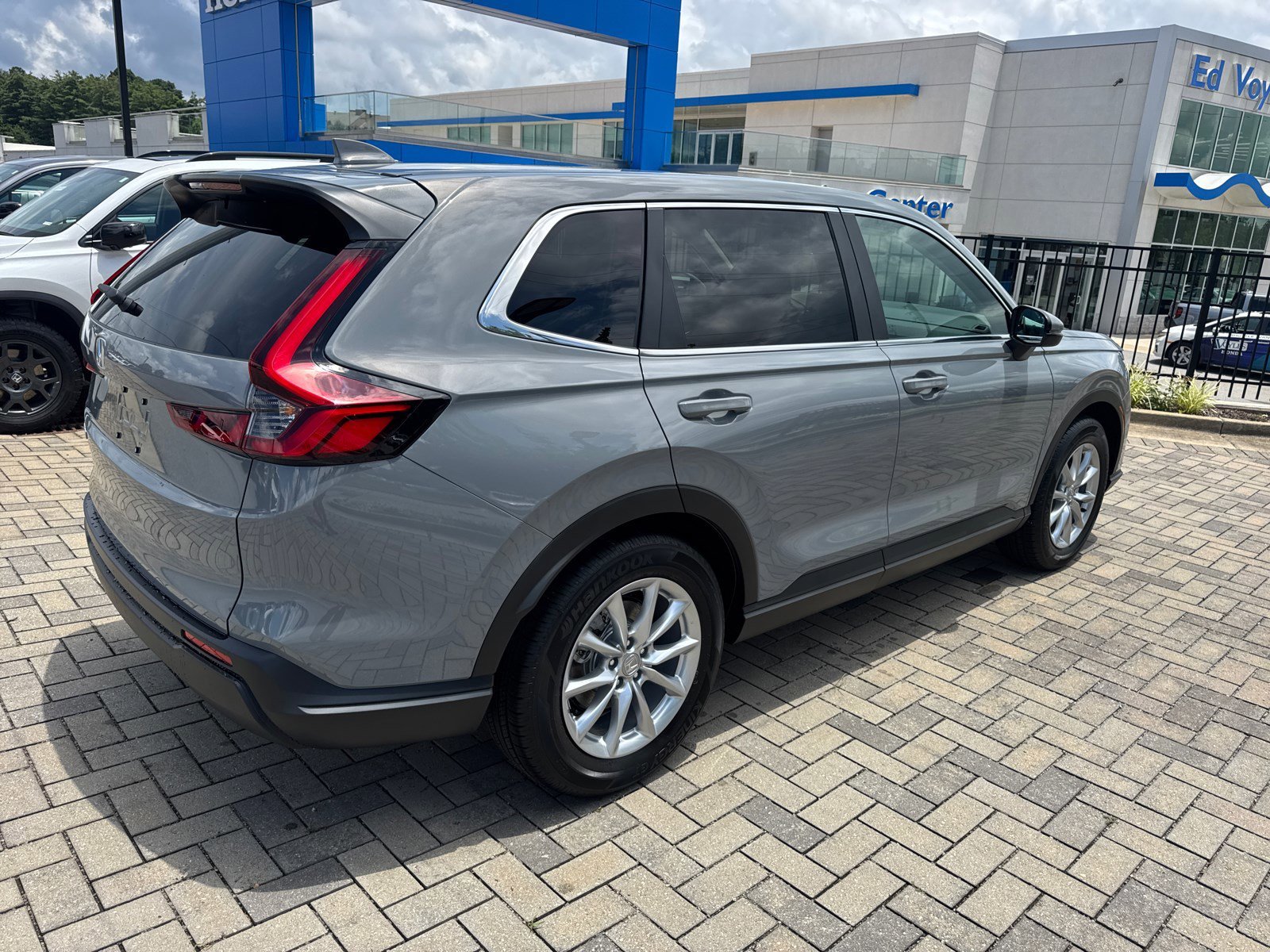 New 2026 Urban Gray Pearl Honda EX image 7