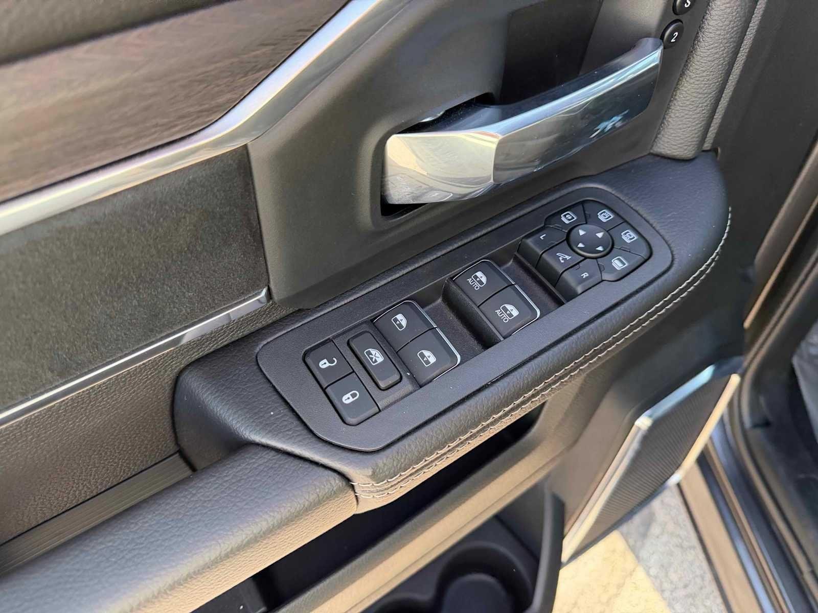 2026 RAM 2500 Laramie - Photo 26