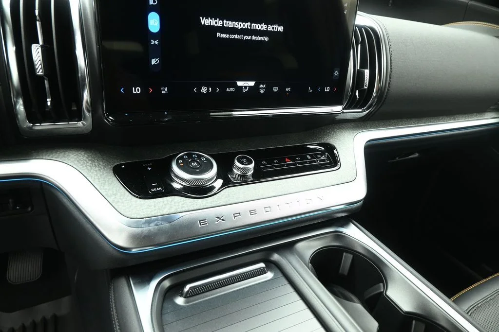 New 2026 Star White Metallic Tri-Coat Ford Tremor image 15