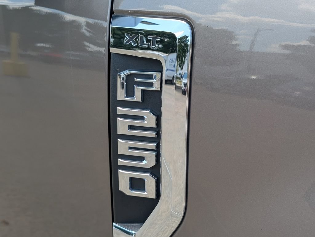 Used 2020 Gray Ford XLT image 32