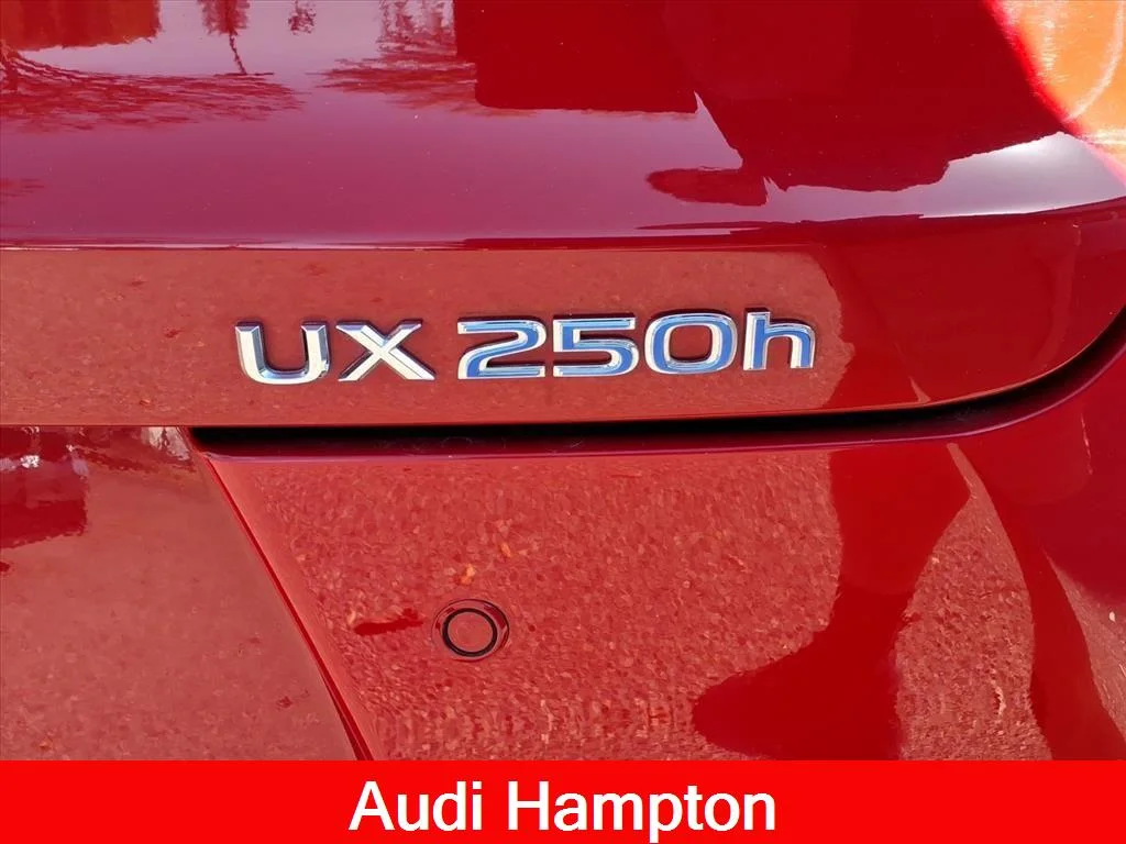 Used 2022 Redline Lexus UX 250h image 7