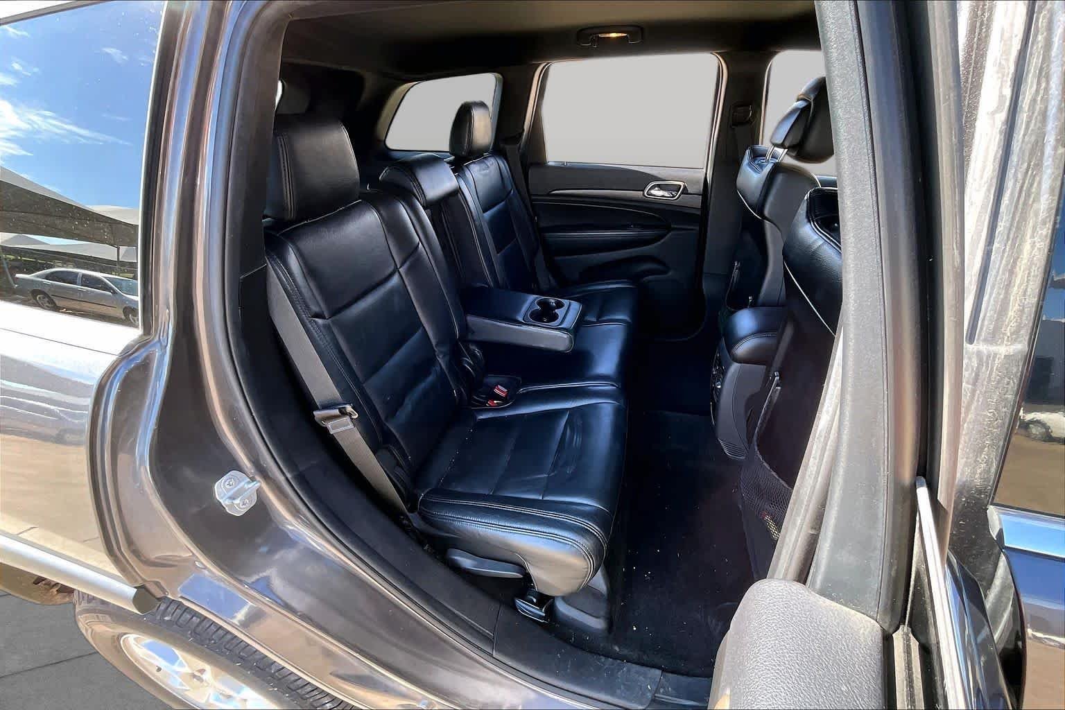Used 2015 Granite Crystal Metallic Clearcoat Jeep Laredo image 18