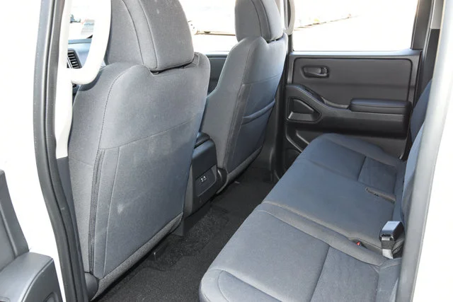 Used 2022 White Nissan S image 16