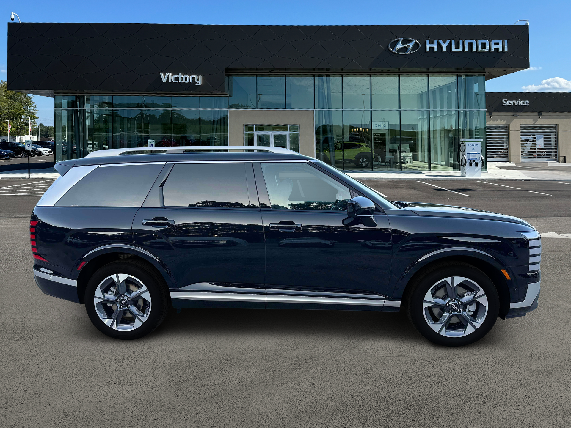 New 2027 Black Hyundai Limited image 9