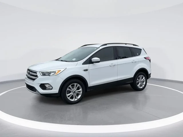 Used 2018 White Ford SE image 3