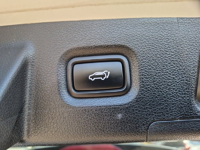 Certified Used 2023 White Hyundai SEL image 28